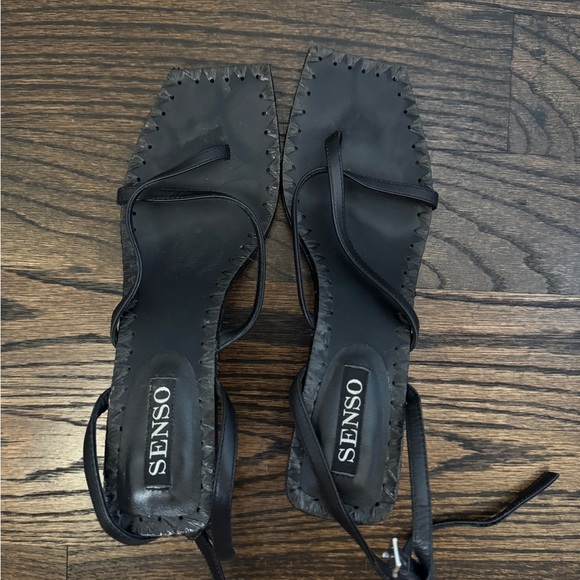 Senso Black Women's Sandals - Picture 1 of 3